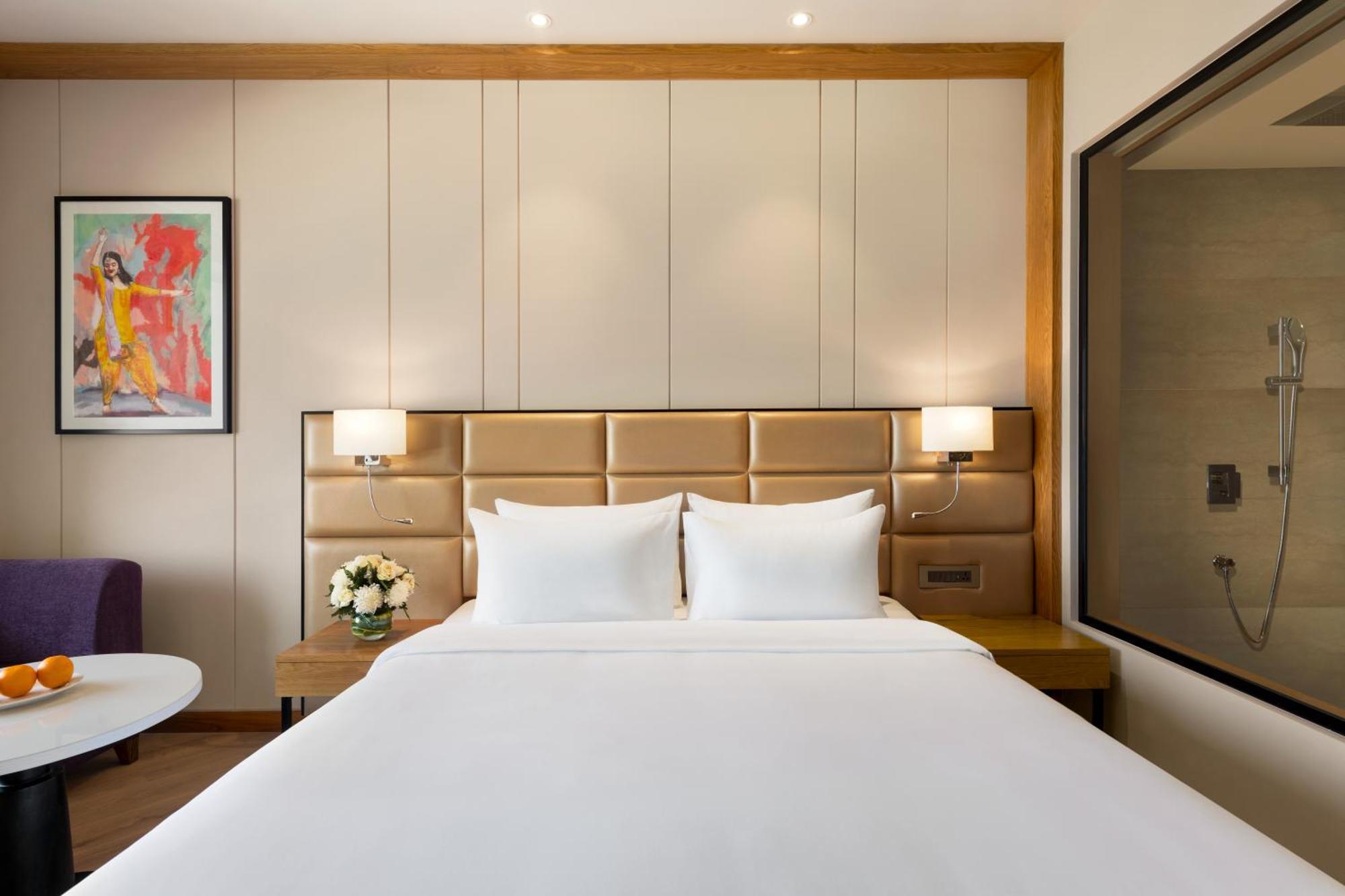 Ramada Encore By Wyndham Amritsar Airport Esterno foto